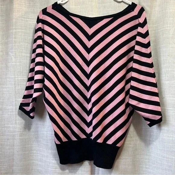 Premise Studio | Pink and Black Striped Sweater with a Drop Shoulder Women Small - Picture 4 of 7